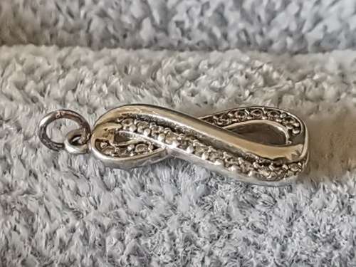 Dainty Silver Infinity Pendant