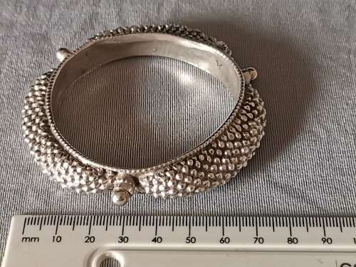 DISCOUNT!!! Unique Silver Bangle
