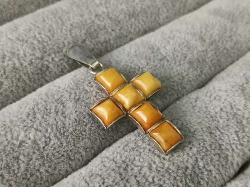 Silver Amber Cross Pendant