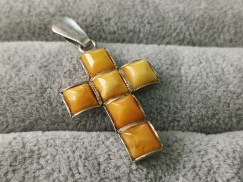 Silver Amber Cross Pendant