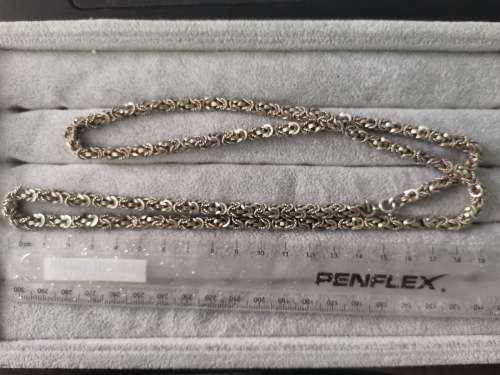 DISCOUNT!!! Stunning Silver Chain
