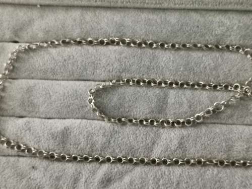 Stunning Silver Chain
