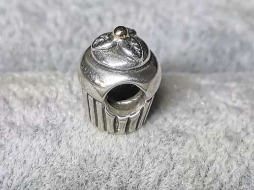 DISCOUNT!!! Silver Pandora Cupcake Charm