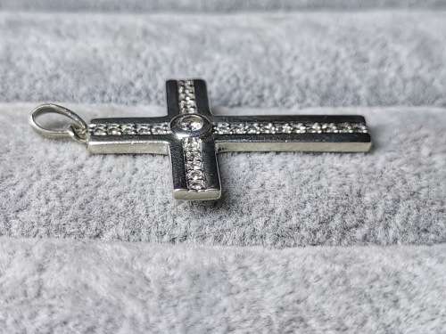 DISCOUNT!!! Dazzling Silver Cross Pendant