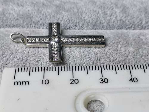 DISCOUNT!!! Dazzling Silver Cross Pendant