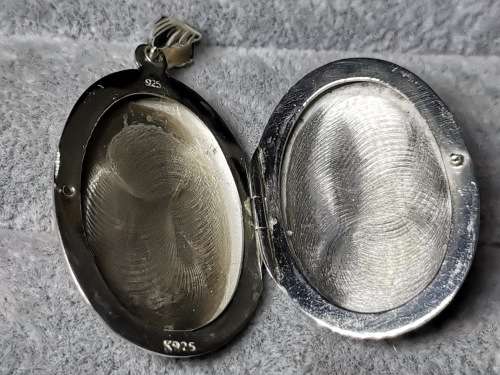 DISCOUNT!!! Detailed Silver Locket Pendant