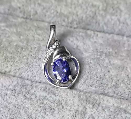 DISCOUNT!!! Gorgeous Silver Pendant