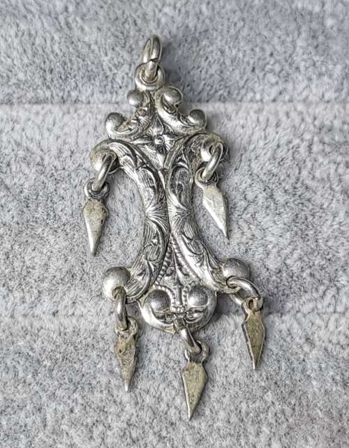 DISCOUNT!!! Unique Silver Pendant