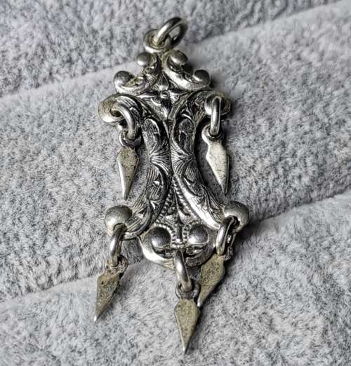DISCOUNT!!! Unique Silver Pendant