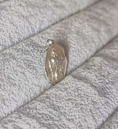 DISCOUNT!!! Detailed Silver Pendant