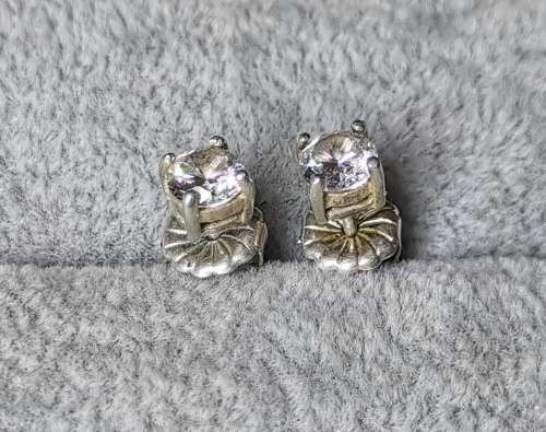 DISCOUNT!!! Silver Stud Earrings