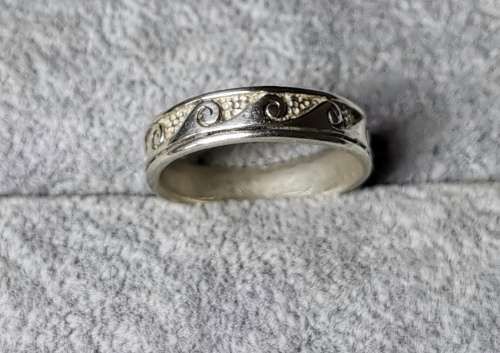 DISCOUNT!!! Silver Waves Ring
