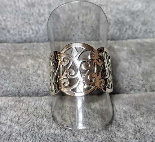 DISCOUNT!!! Detailed Silver Ring