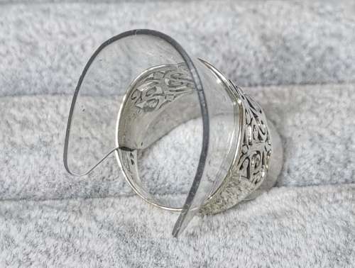 DISCOUNT!!! Detailed Silver Ring