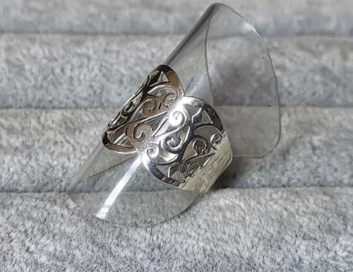 DISCOUNT!!! Detailed Silver Ring