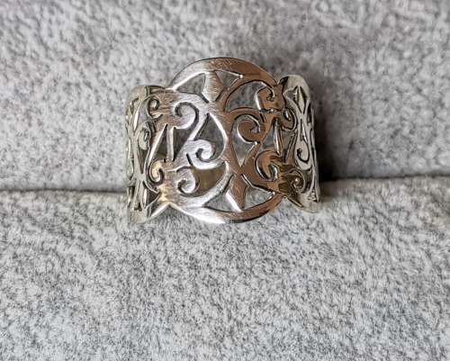 DISCOUNT!!! Detailed Silver Ring