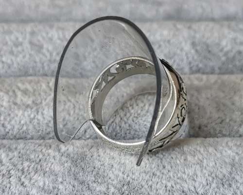 *R1 Auction* Detailed Silver Ring