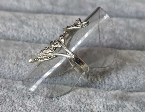 DISCOUNT!!! Silver Leafy Ring