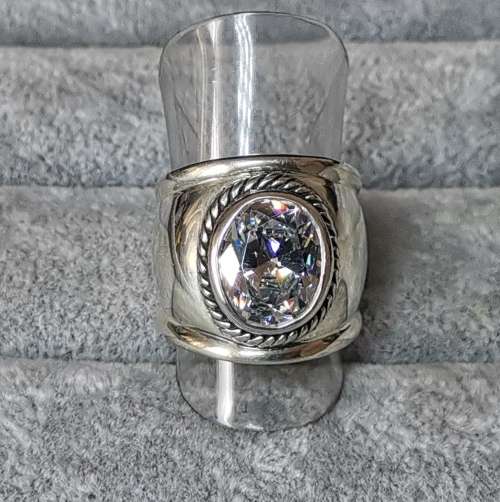 DISCOUNT!!! Bulky Silver Ring