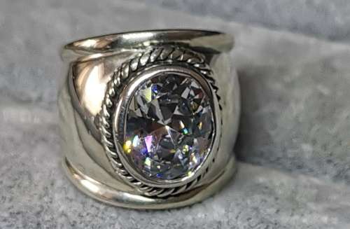 DISCOUNT!!! Bulky Silver Ring