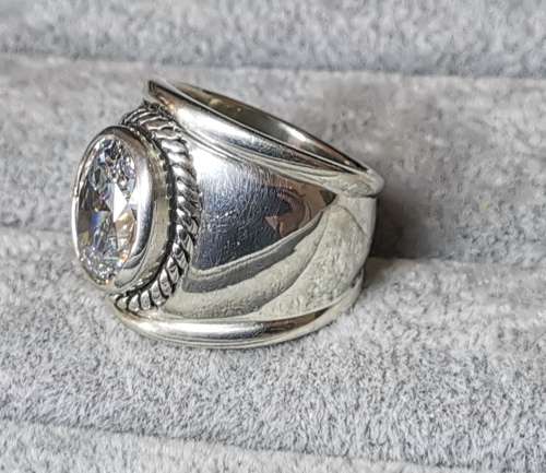 DISCOUNT!!! Bulky Silver Ring