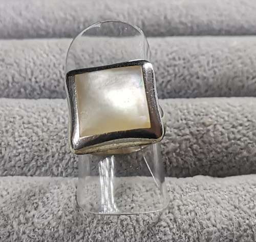DISCOUNT!!! Silver Pearl Ring