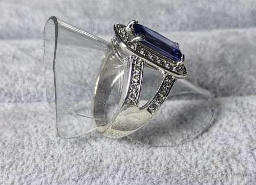 DISCOUNT!!! Dazzling Silver Ring
