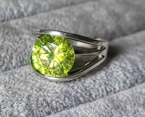 DISCOUNT!!! Gorgeous Silver Ring