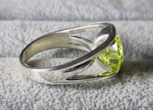 DISCOUNT!!! Gorgeous Silver Ring