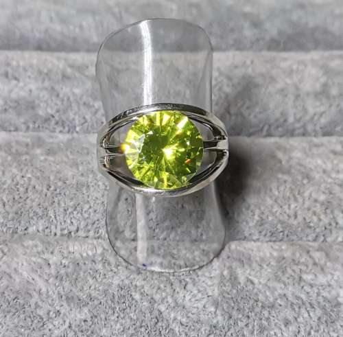 DISCOUNT!!! Gorgeous Silver Ring