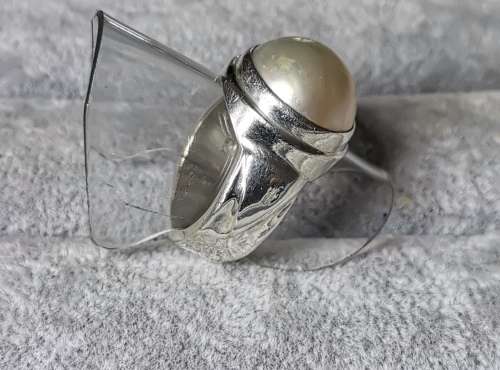 DISCOUNT!!! Silver Pearl Ring