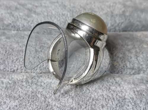 DISCOUNT!!! Silver Pearl Ring