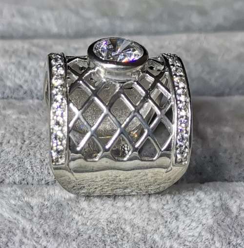 DISCOUNT!!! Dazzling Silver Ring