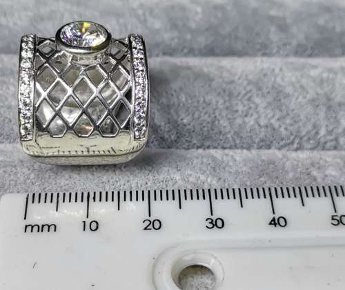 DISCOUNT!!! Dazzling Silver Ring