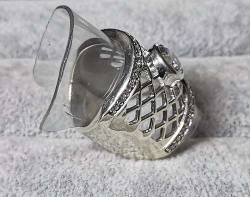 DISCOUNT!!! Dazzling Silver Ring
