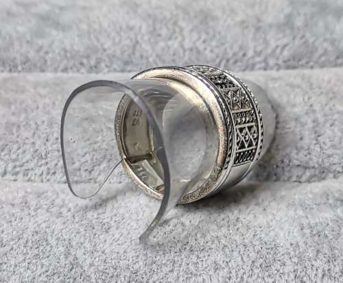 DISCOUNT!!! Detailed Silver Ring