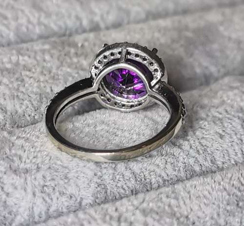 DISCOUNT!!! Dazzling Silver Ring