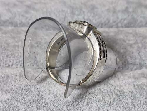 DISCOUNT!!! Dazzling Silver Ring
