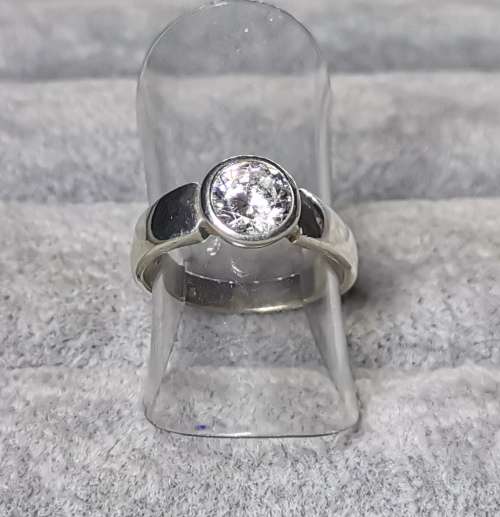 DISCOUNT!!! Silver Solitaire Ring