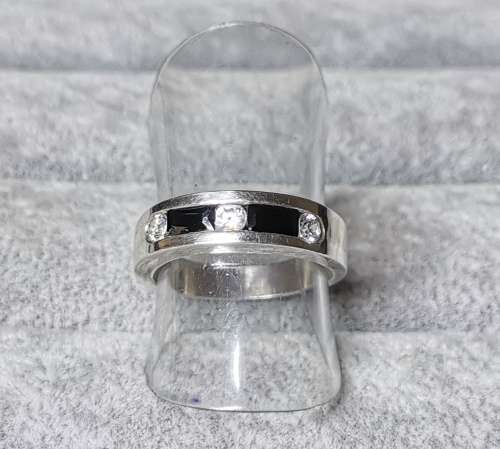 DISCOUNT!!! Stunning Silver Ring