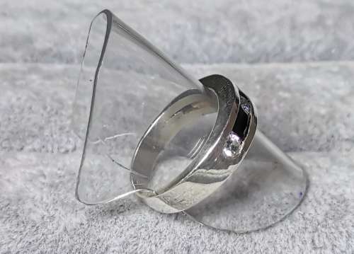 DISCOUNT!!! Stunning Silver Ring