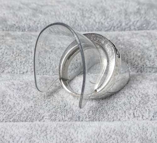 DISCOUNT!!! Stunning Silver Ring