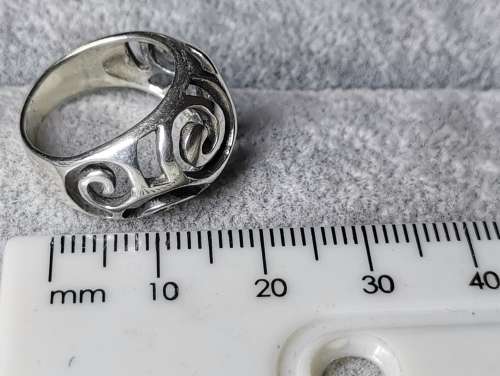 DISCOUNT!!! Swirly Silver Ring