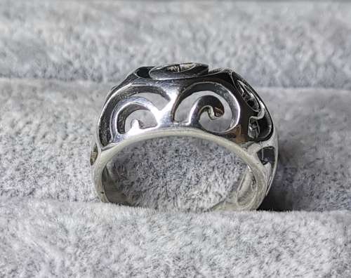 DISCOUNT!!! Swirly Silver Ring