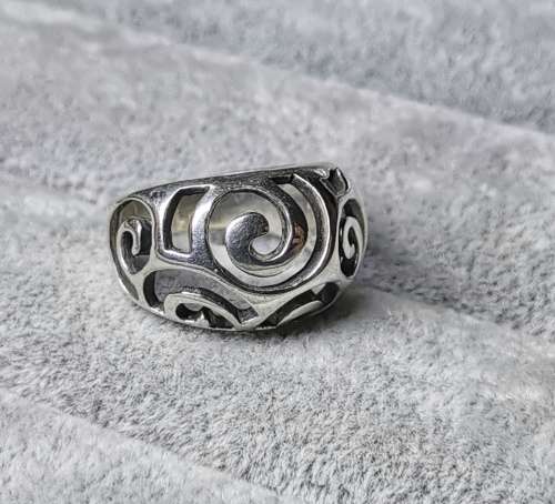 DISCOUNT!!! Swirly Silver Ring