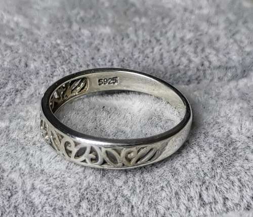 *R1 Auction* Detailed Silver Ring