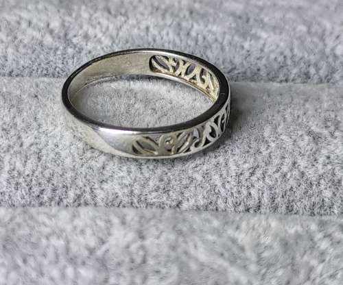*R1 Auction* Detailed Silver Ring