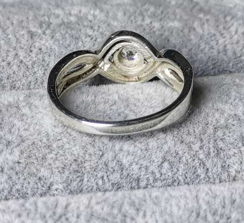 DISCOUNT!!! Dazzling Silver Ring