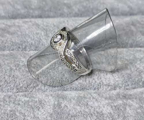 DISCOUNT!!! Dazzling Silver Ring