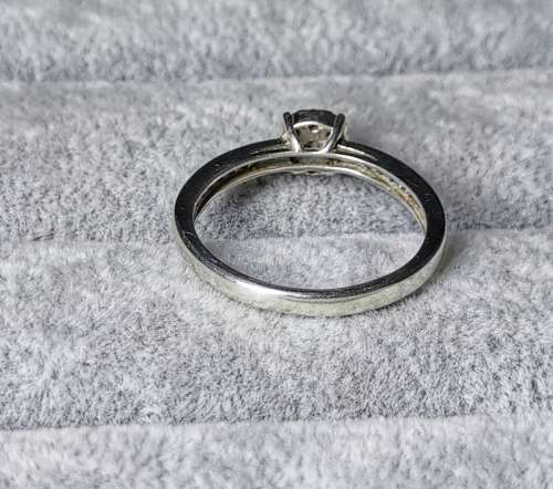 DISCOUNT!!!! Pretty Silver Ring
